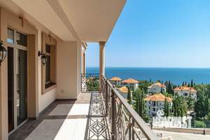 3-к квартира, вторичка, 132м2, 7/8 этаж