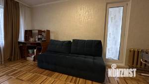 2-к квартира, вторичка, 52м2, 1/9 этаж