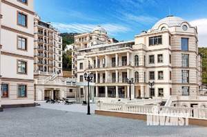 3-к квартира, вторичка, 132м2, 1/8 этаж