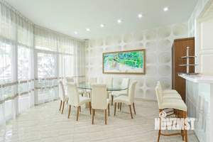 5-к квартира, вторичка, 250м2, 4/4 этаж