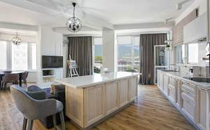 3-к квартира, вторичка, 138м2, 6/8 этаж