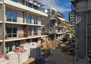 4-к квартира, вторичка, 93м2, 1/4 этаж