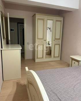 2-к квартира, вторичка, 45м2, 1/4 этаж