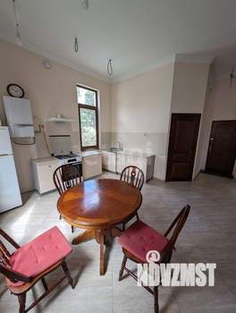 2-к квартира, вторичка, 61м2, 2/2 этаж