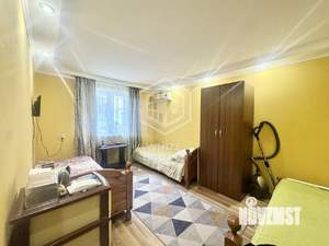 2-к квартира, вторичка, 45м2, 1/4 этаж