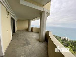 4-к квартира, вторичка, 237м2, 9/10 этаж