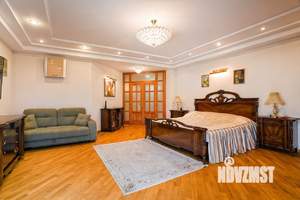 4-к квартира, вторичка, 174м2, 4/14 этаж