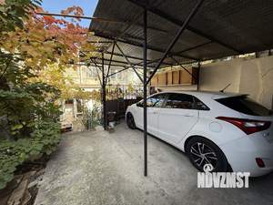 3-к квартира, вторичка, 74м2, 1/2 этаж