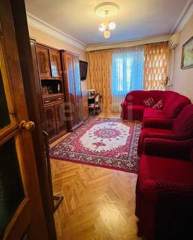 3-к квартира, вторичка, 103м2, 2/4 этаж