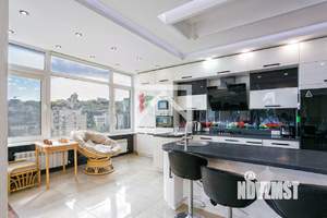 2-к квартира, вторичка, 116м2, 5/6 этаж