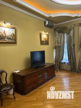 3-к квартира, вторичка, 102м2, 1/4 этаж