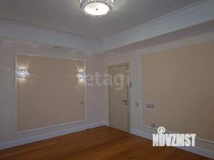 3-к квартира, вторичка, 132м2, 1/8 этаж