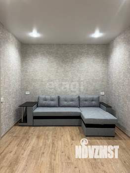 2-к квартира, вторичка, 60м2, 1/3 этаж