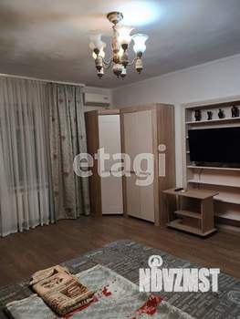 4-к квартира, вторичка, 50м2, 1/1 этаж