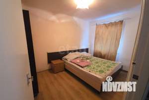 2-к квартира, вторичка, 33м2, 1/4 этаж