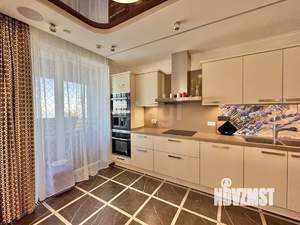 4-к квартира, вторичка, 136м2, 4/5 этаж