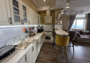 4-к квартира, вторичка, 142м2, 9/9 этаж