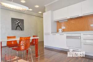 3-к квартира, вторичка, 107м2, 7/14 этаж