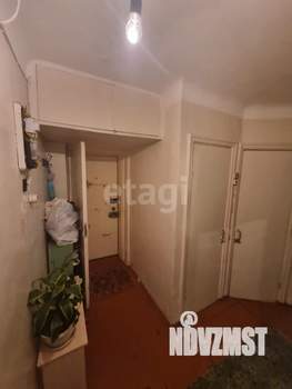 2-к квартира, вторичка, 42м2, 1/4 этаж