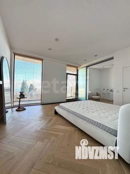 3-к квартира, вторичка, 137м2, 1/6 этаж