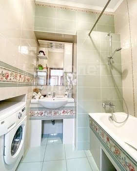 2-к квартира, вторичка, 82м2, 2/2 этаж