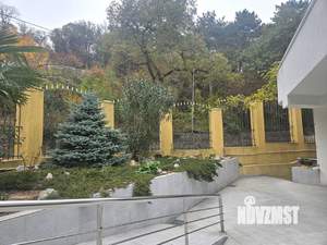 Студия квартира, вторичка, 111м2, 3/10 этаж