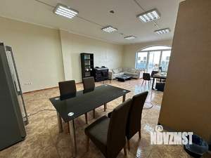 2-к квартира, вторичка, 63м2, 1/6 этаж