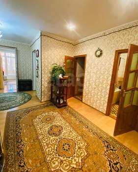 3-к квартира, вторичка, 103м2, 2/4 этаж