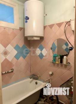 2-к квартира, вторичка, 42м2, 4/4 этаж