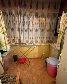 3-к квартира, вторичка, 63м2, 1/5 этаж