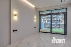 2-к квартира, вторичка, 95м2, 1/6 этаж