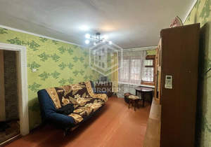 2-к квартира, вторичка, 44м2, 1/4 этаж