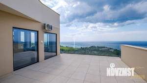 3-к квартира, вторичка, 252м2, 6/6 этаж