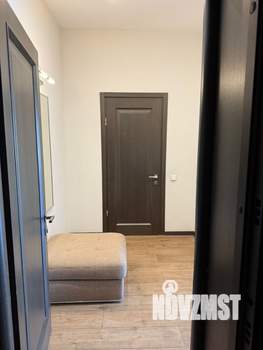 Студия квартира, вторичка, 67м2, 9/18 этаж