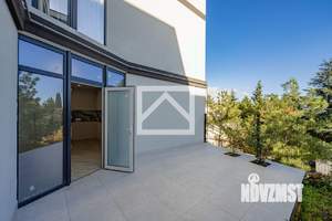 2-к квартира, вторичка, 130м2, 1/3 этаж