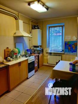 2-к квартира, вторичка, 60м2, 1/9 этаж