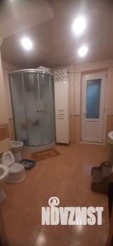 2-к квартира, вторичка, 64м2, 1/7 этаж