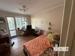 2-к квартира, вторичка, 61м2, 1/9 этаж