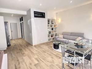 2-к квартира, вторичка, 52м2, 9/16 этаж