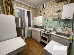 2-к квартира, вторичка, 45м2, 1/4 этаж