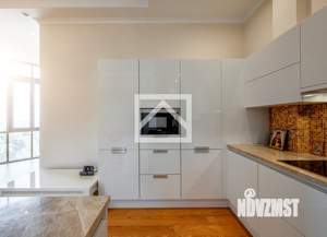 3-к квартира, вторичка, 97м2, 3/8 этаж