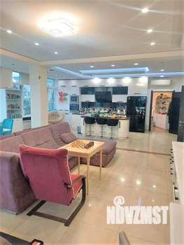 2-к квартира, вторичка, 120м2, 4/6 этаж