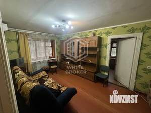 2-к квартира, вторичка, 44м2, 1/4 этаж