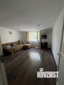 2-к квартира, вторичка, 57м2, 1/2 этаж