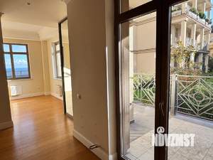 1-к квартира, вторичка, 57м2, 1/8 этаж