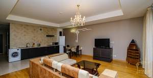 2-к квартира, вторичка, 72м2, 1/10 этаж