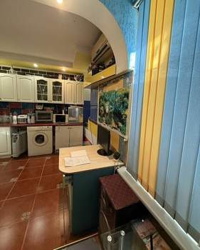 2-к квартира, вторичка, 54м2, 1/1 этаж