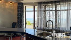 5-к квартира, вторичка, 162м2, 2/9 этаж