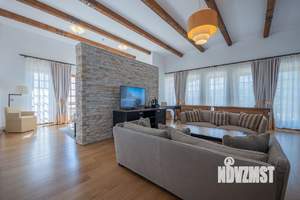 Студия квартира, вторичка, 68м2, 2/2 этаж