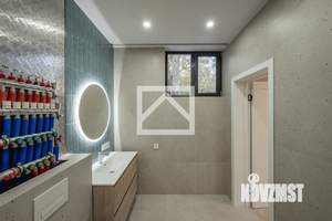 2-к квартира, вторичка, 130м2, 1/3 этаж